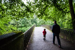 Z and J in Glasgow Botanic Gardens 2015